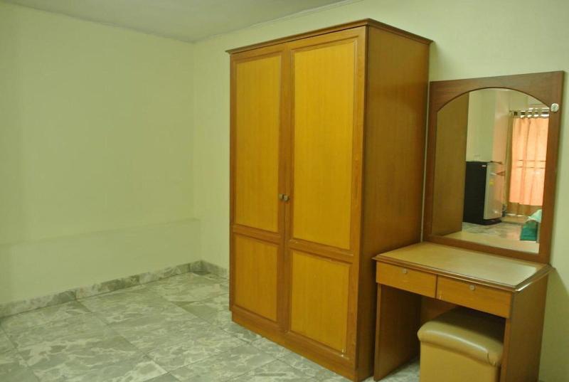 S.K. Residence - Oda