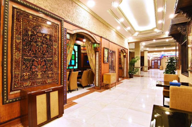 Karan Hotel - Lobi