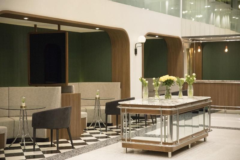 Justice Hotel - Lobi