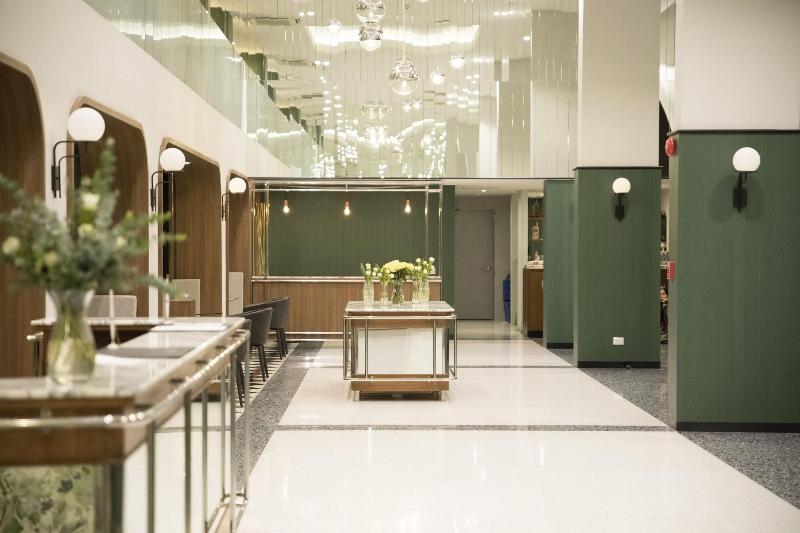 Justice Hotel - Lobi