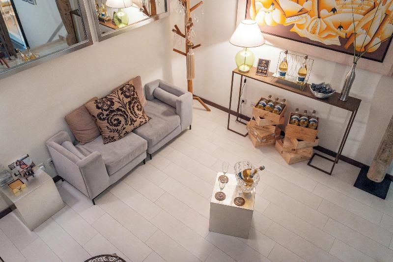 Luxury Guest House Opus One - Lobi