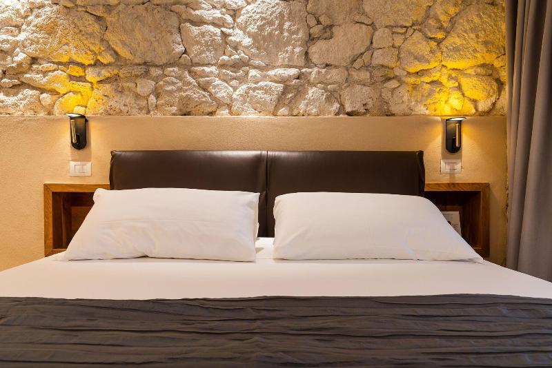 Re Dionisio Boutique Hotel - Oda