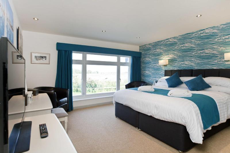 Waveney Inn - Genel