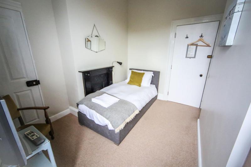 Laston House - Oda