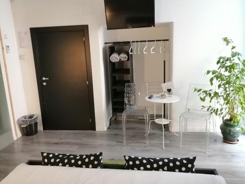 Minihomecatania - Oda