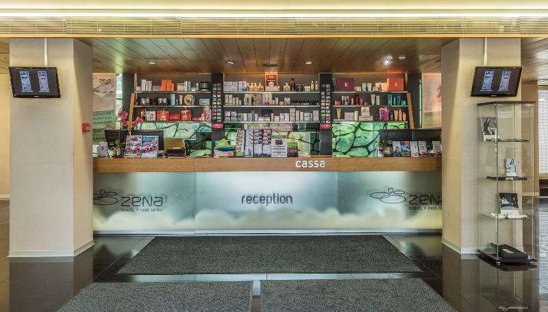 Hotel ZENA beauty & shopping center - Lobi