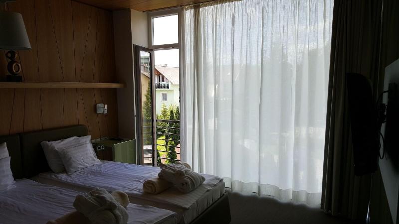Hotel ZENA beauty & shopping center - Oda