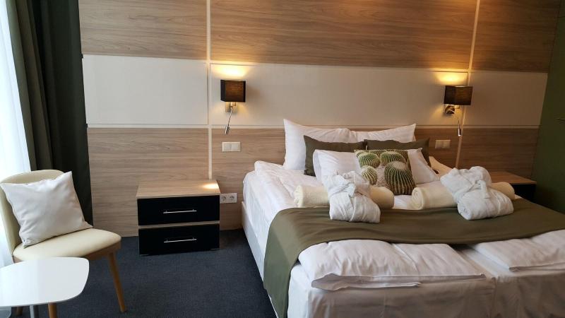 Hotel ZENA beauty & shopping center - Oda