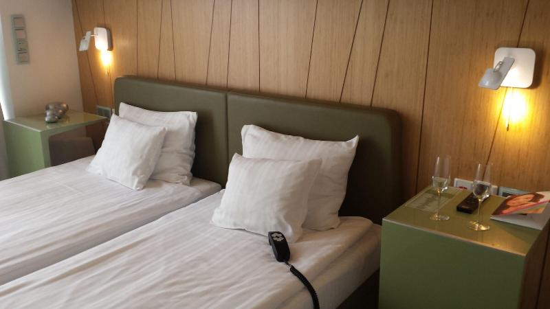 Hotel ZENA beauty & shopping center - Oda