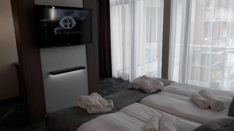 Hotel ZENA beauty & shopping center - Oda