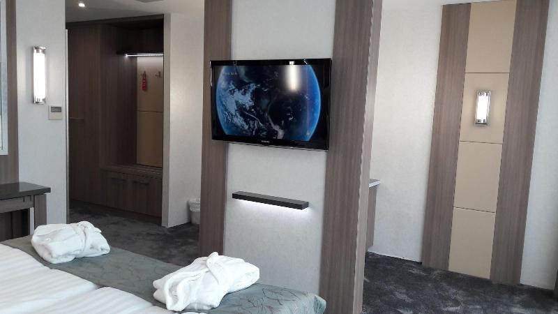 Hotel ZENA beauty & shopping center - Oda