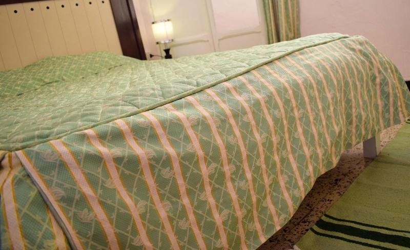 Hotel Paris - Oda