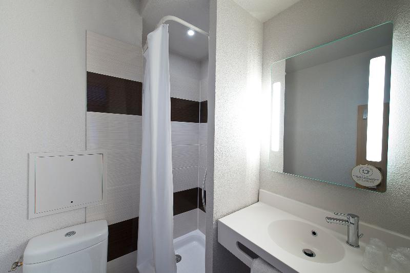 B&B HOTEL Pau Zénith - Oda
