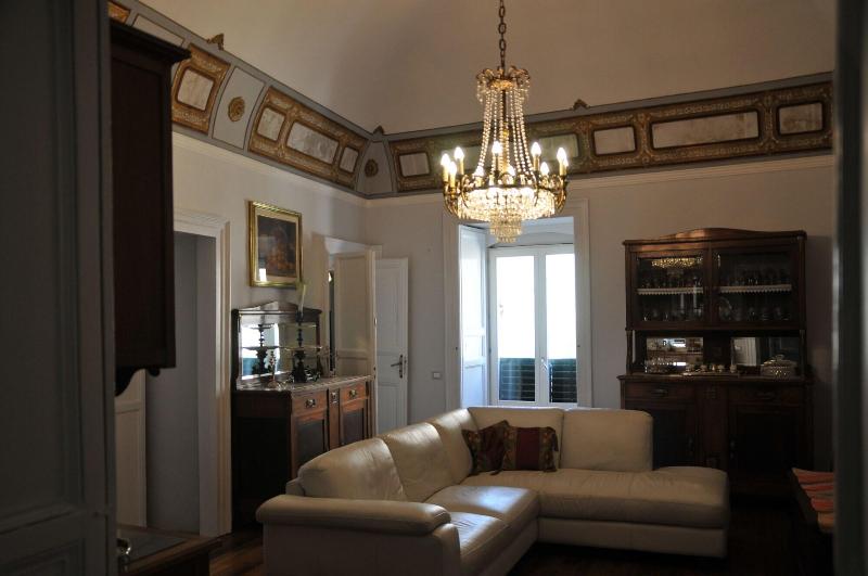 Casa Sipione Papa - Lobi