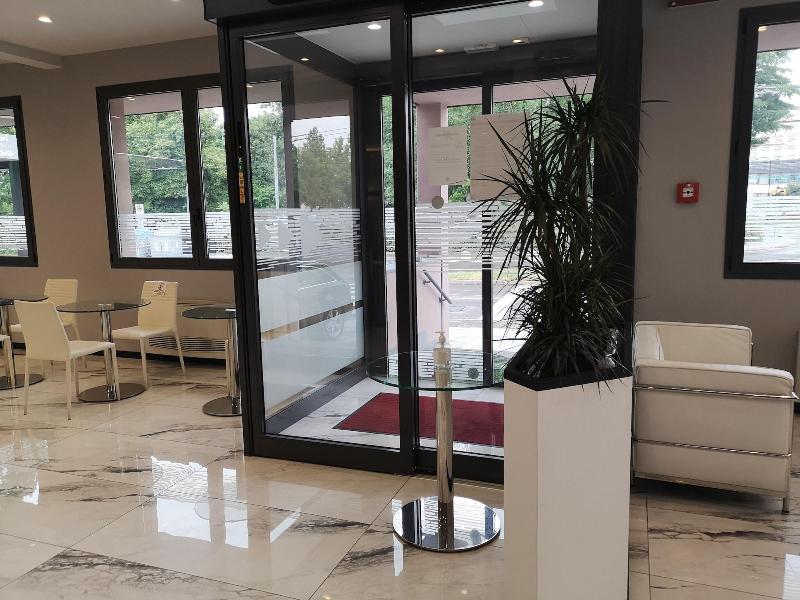 Hotel Daunia - Lobi