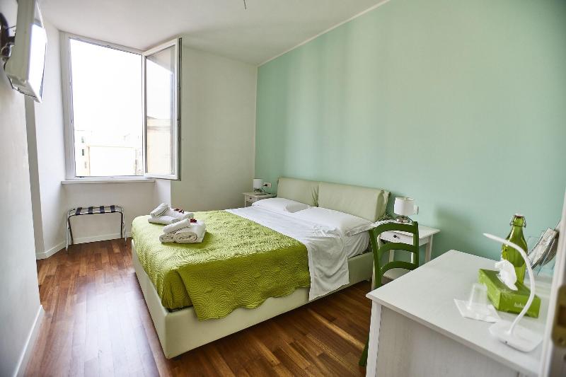 B&B HomEitaly Civitavecchia - Oda