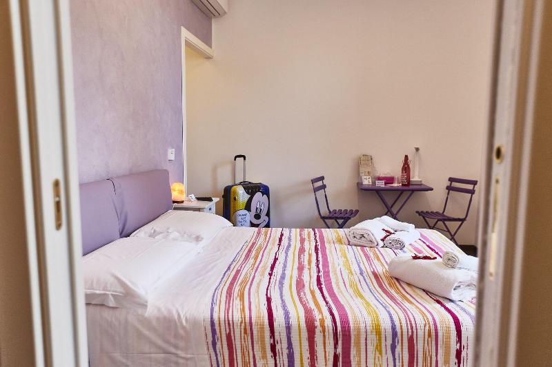B&B HomEitaly Civitavecchia - Oda