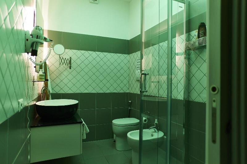 B&B HomEitaly Civitavecchia - Oda