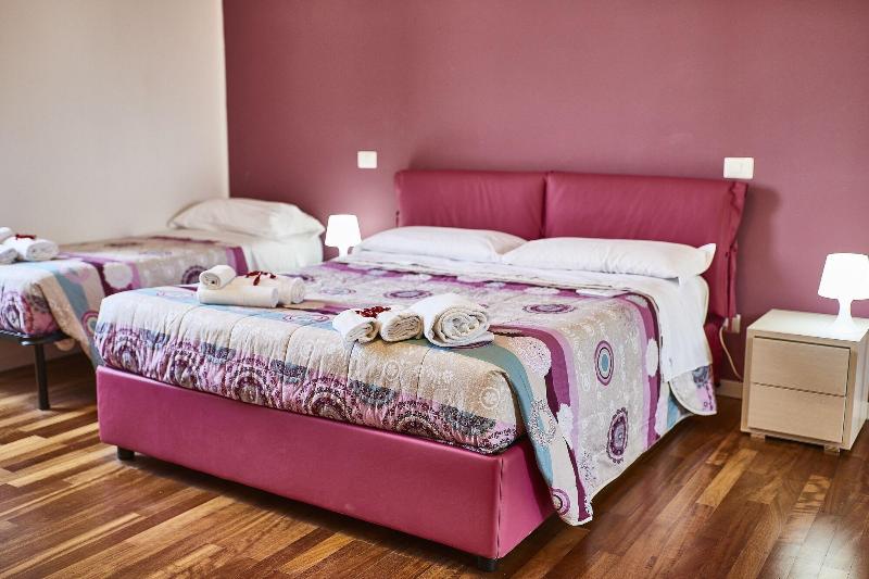 B&B HomEitaly Civitavecchia - Oda