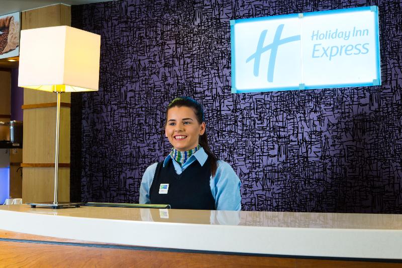 Holiday Inn Express Glasgow City Riverside - Lobi