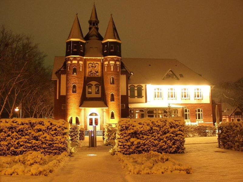 Palace St. George - Genel