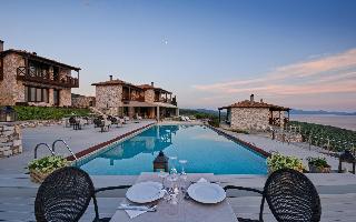 Karavia Lux Inn