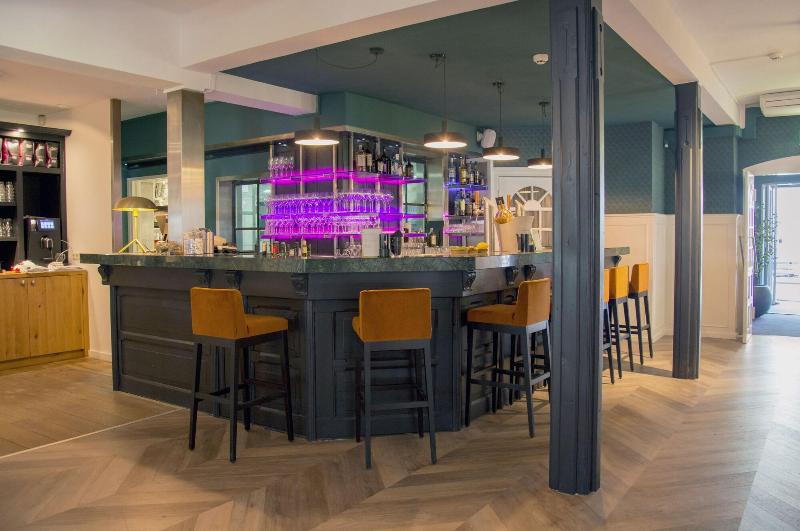 Auberge Du Bonheur - Bar