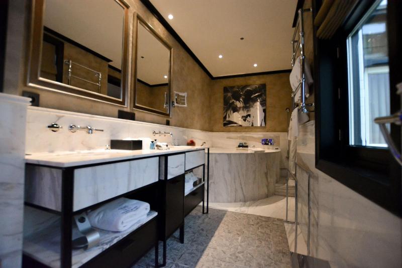 Hotel Twentyseven - Oda