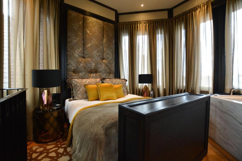 Hotel Twentyseven - Oda