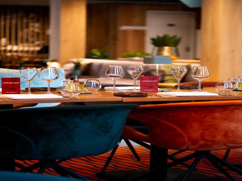 Hotel De Wereld - Genel