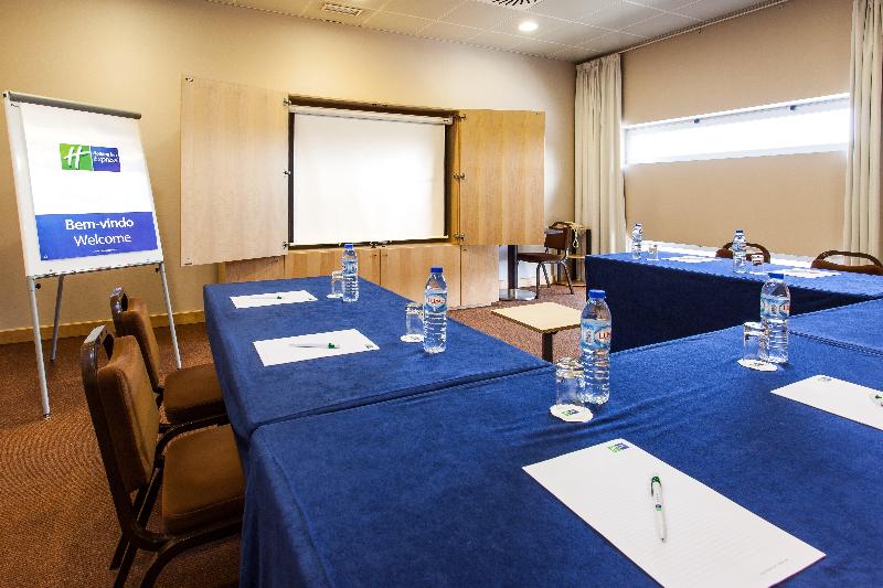Holiday Inn Express Lisbon-Oeiras - Toplantı