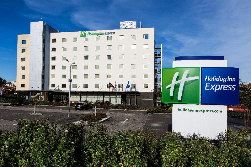 Holiday Inn Express Lisbon-Oeiras - Genel