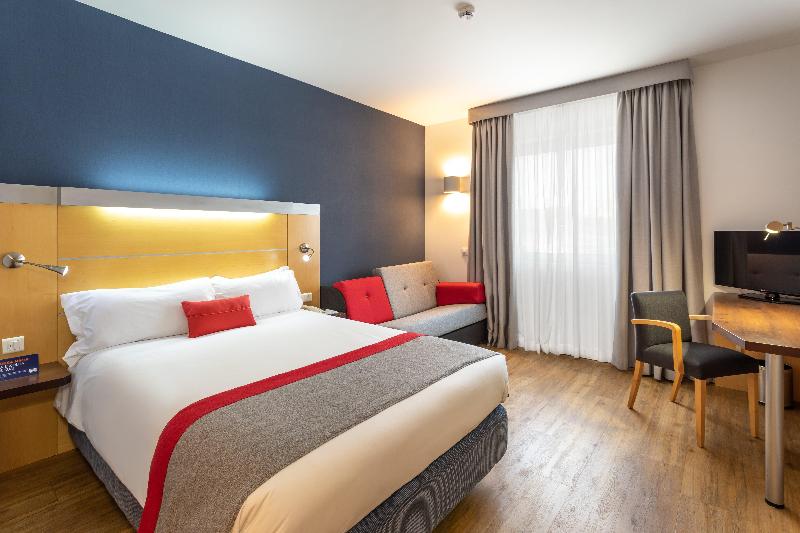 Holiday Inn Express Lisbon-Oeiras - Oda
