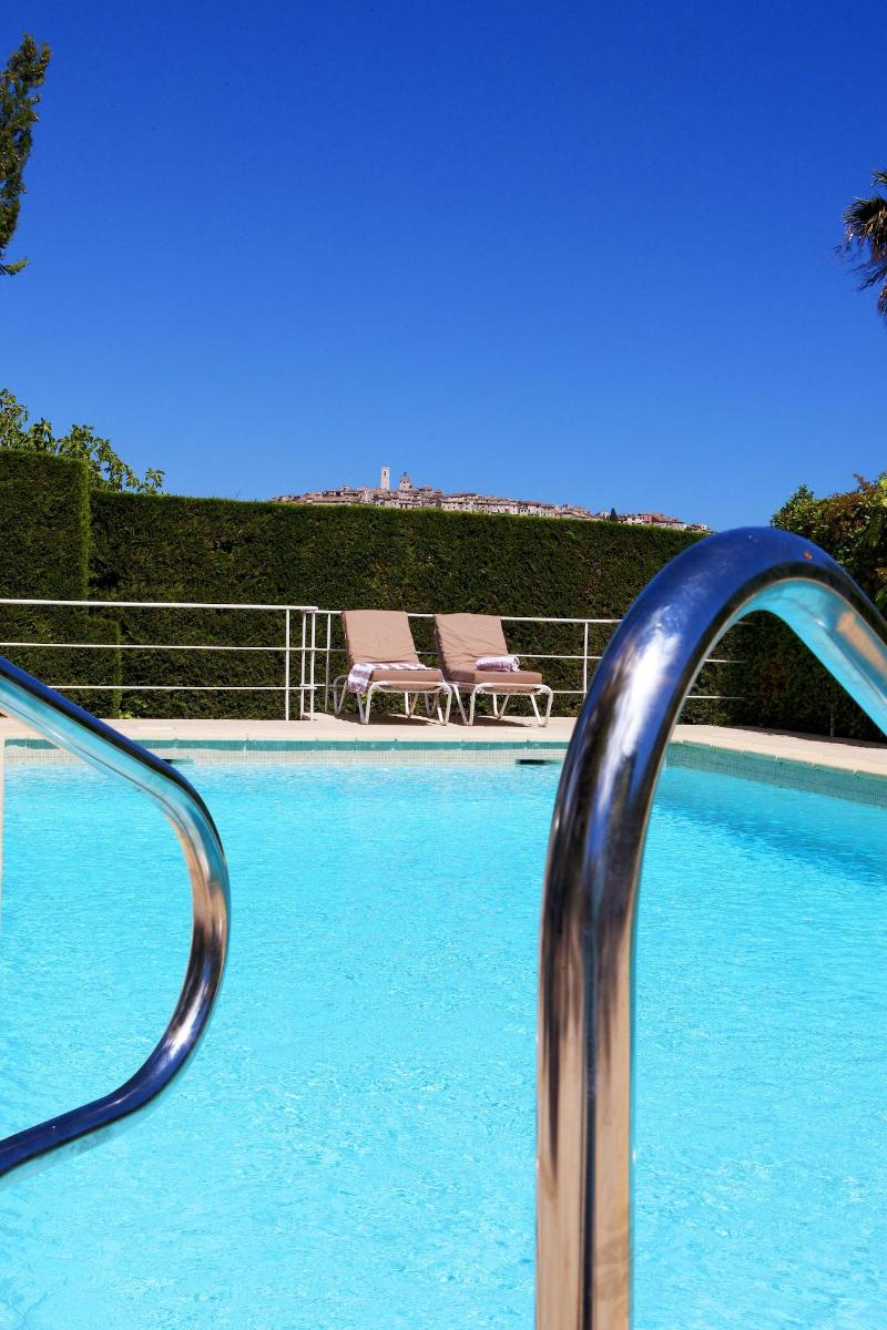 Hôtel Alain Llorca - Genel