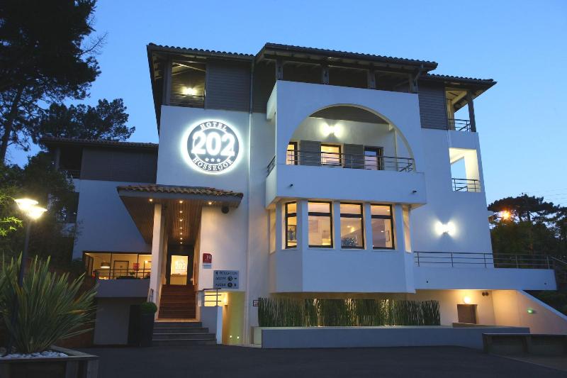 Hotel 202 - Genel