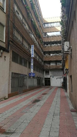 Hostal La Embajada