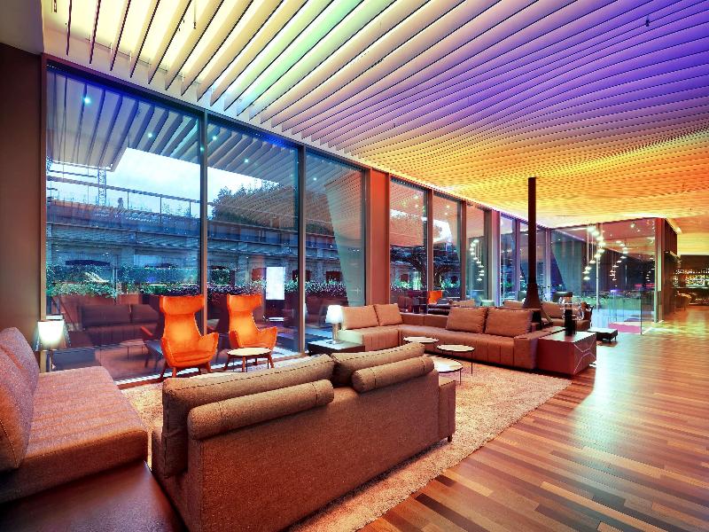 Hotel SB Glow - Lobi
