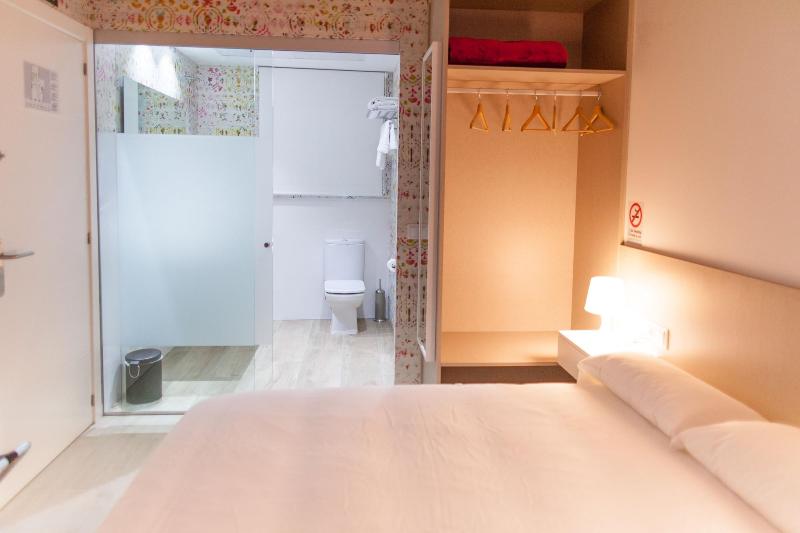 Host & Home - Oda