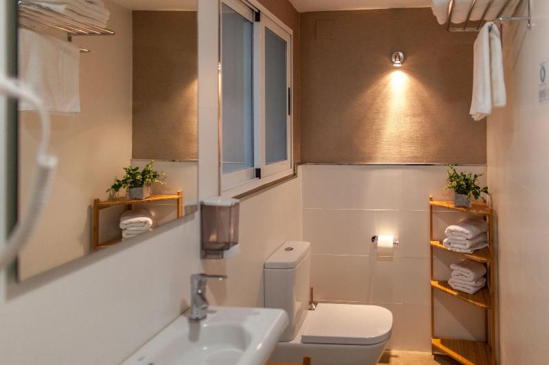 Host & Home - Oda