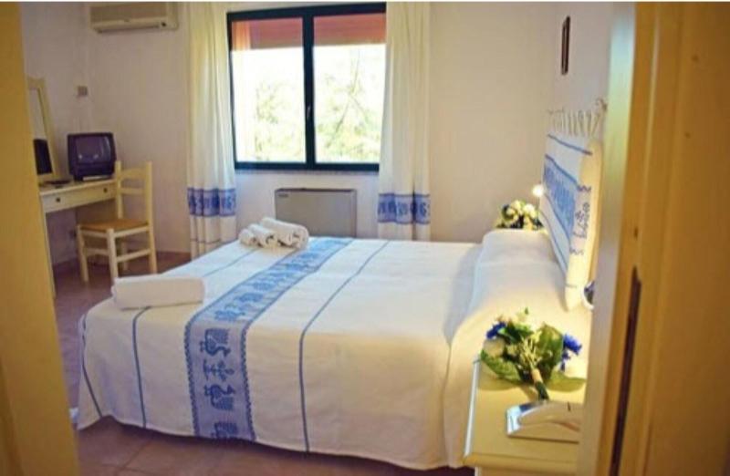 Montiruju Hotel - Oda