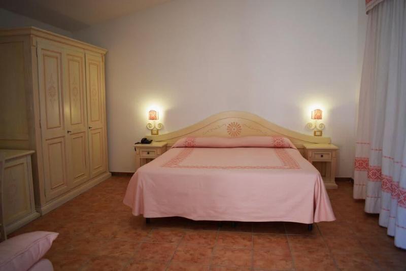 Montiruju Hotel - Oda