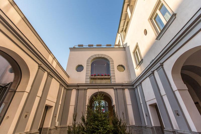 Villa Avellino - Genel