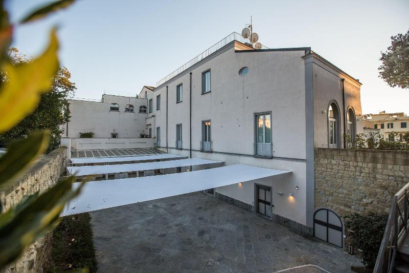 Villa Avellino - Genel