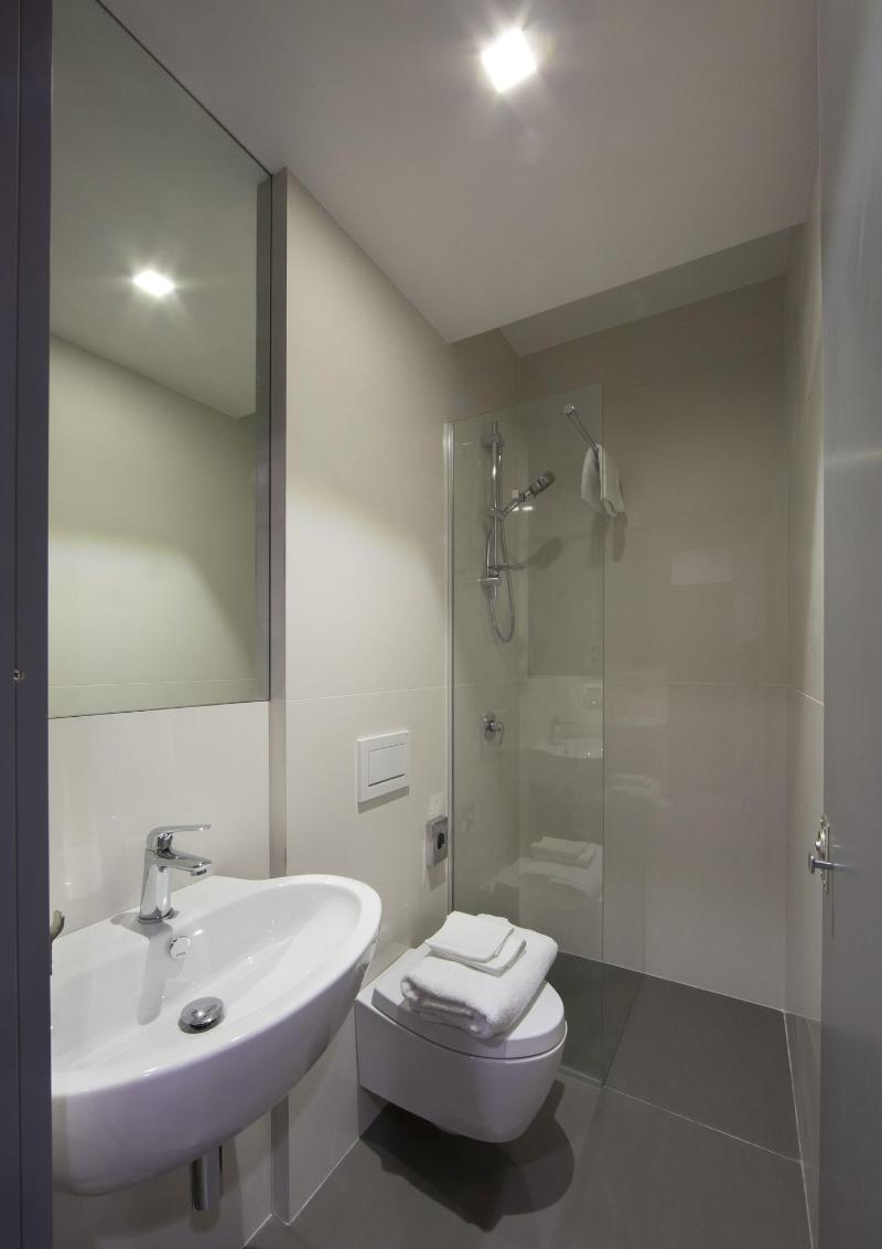 Bed and Boarding - Hostel - Oda