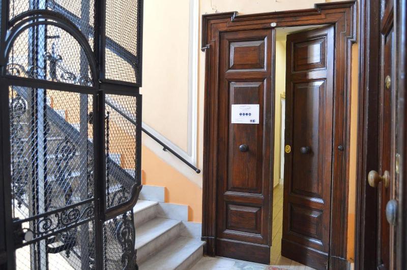 Funikulì Funikulà - Lobi