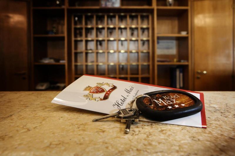 Hotel Max - Lobi