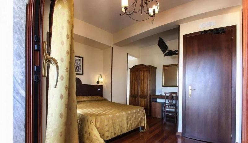 Hotel Max - Oda