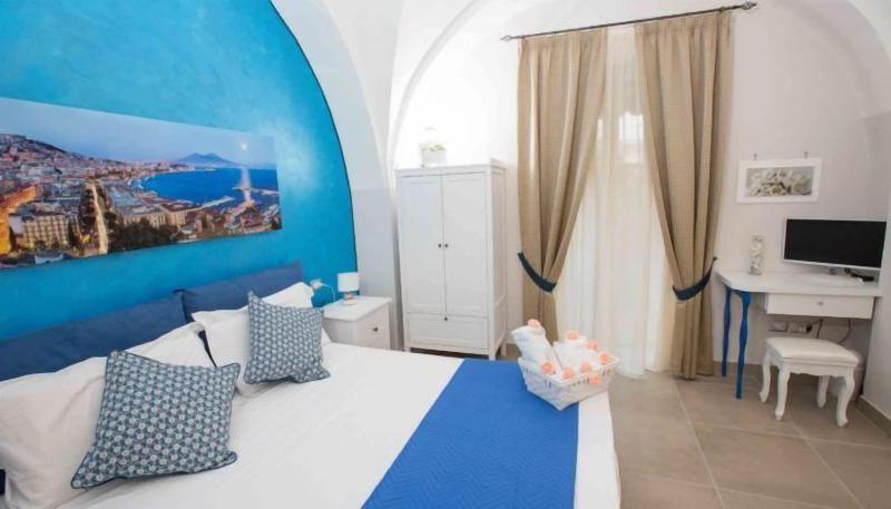Chiaia Suites - Oda