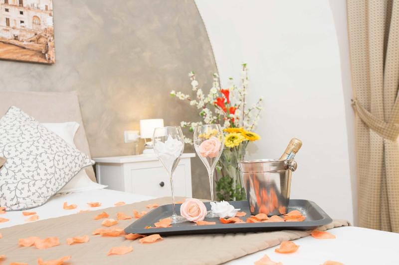 Chiaia Suites - Oda