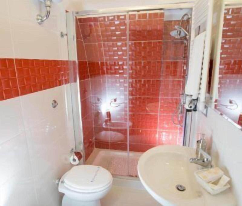 Chiaia Suites - Oda